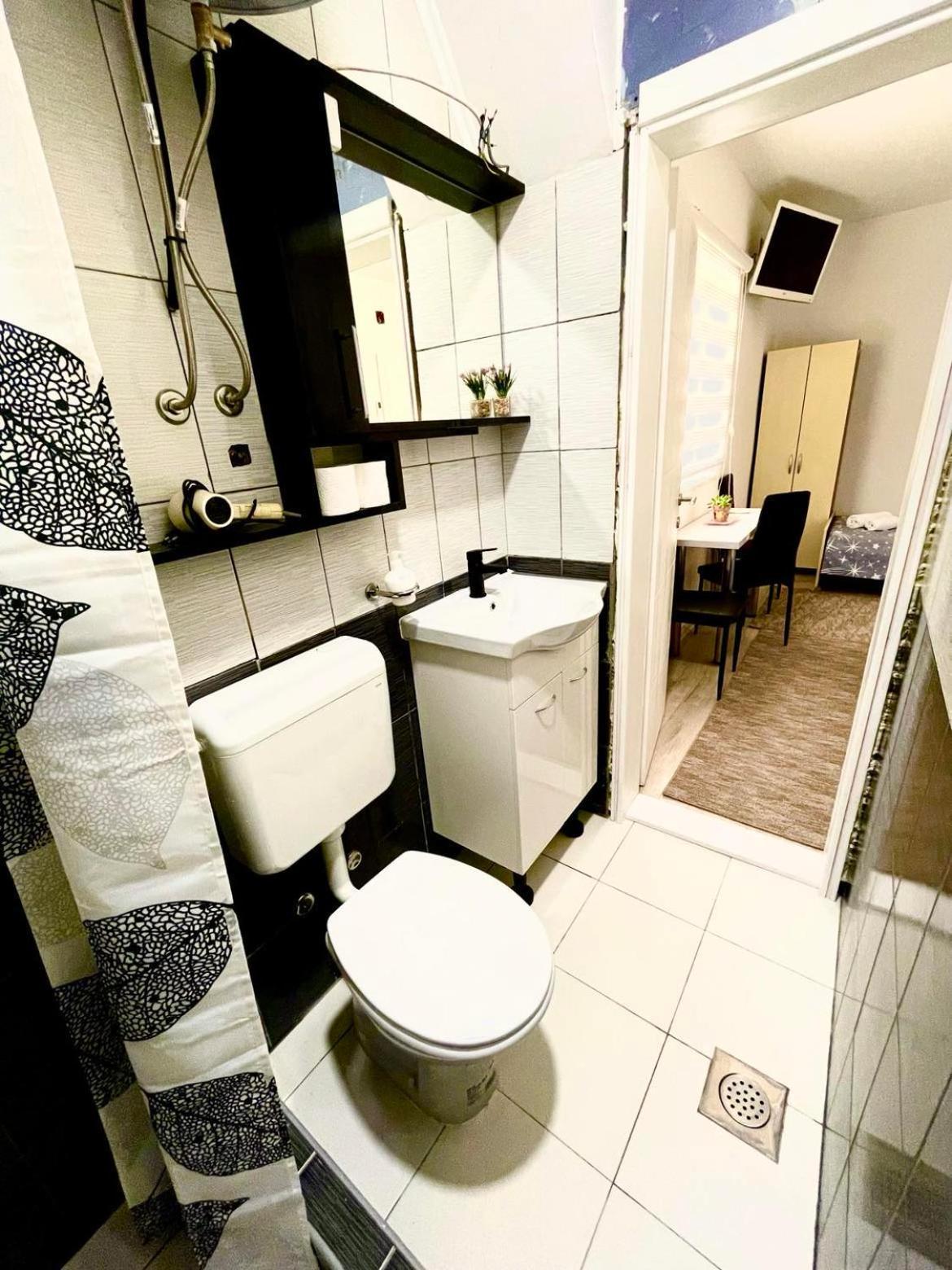 Apartment Adel Mostar Extérieur photo