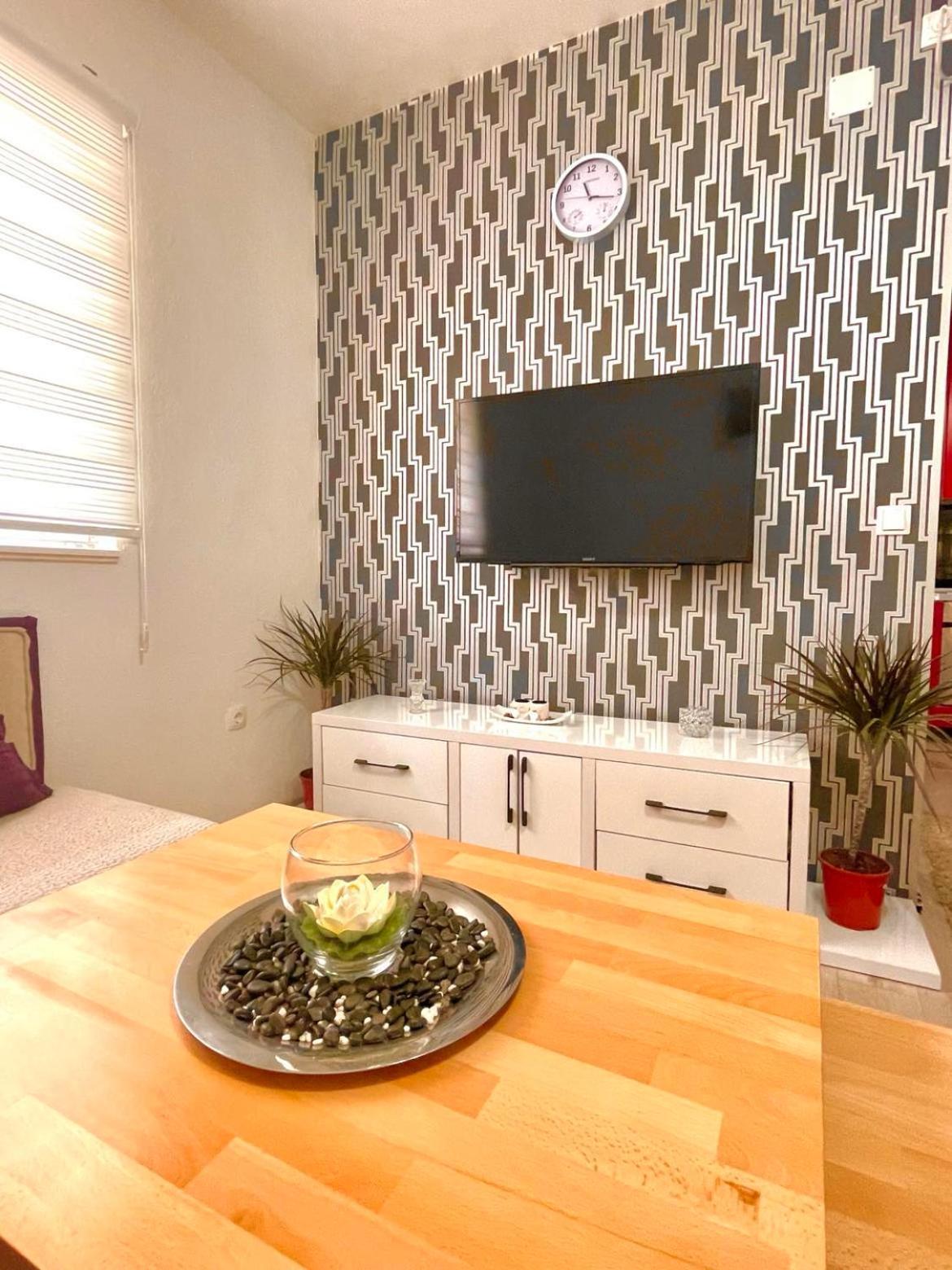 Apartment Adel Mostar Extérieur photo